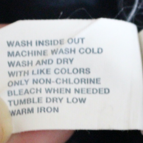 Gap, no buttons on the collar, button down shirt - Picture 9 of 9